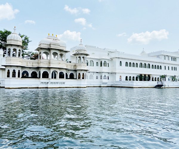 Taj-Lake-Palace-Udaipur