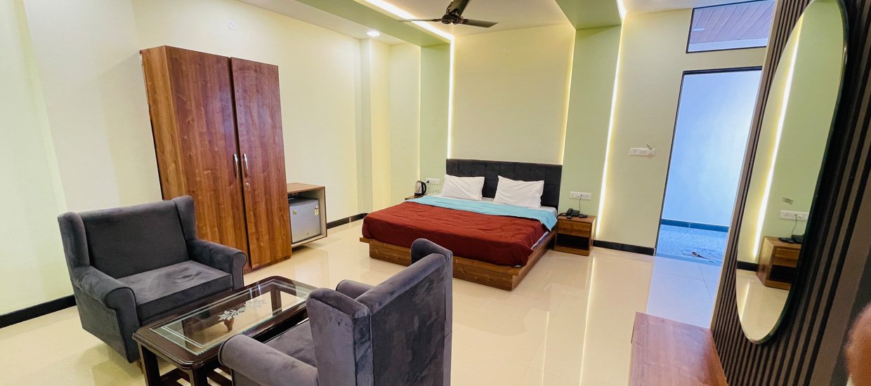 delux room booking in udipur